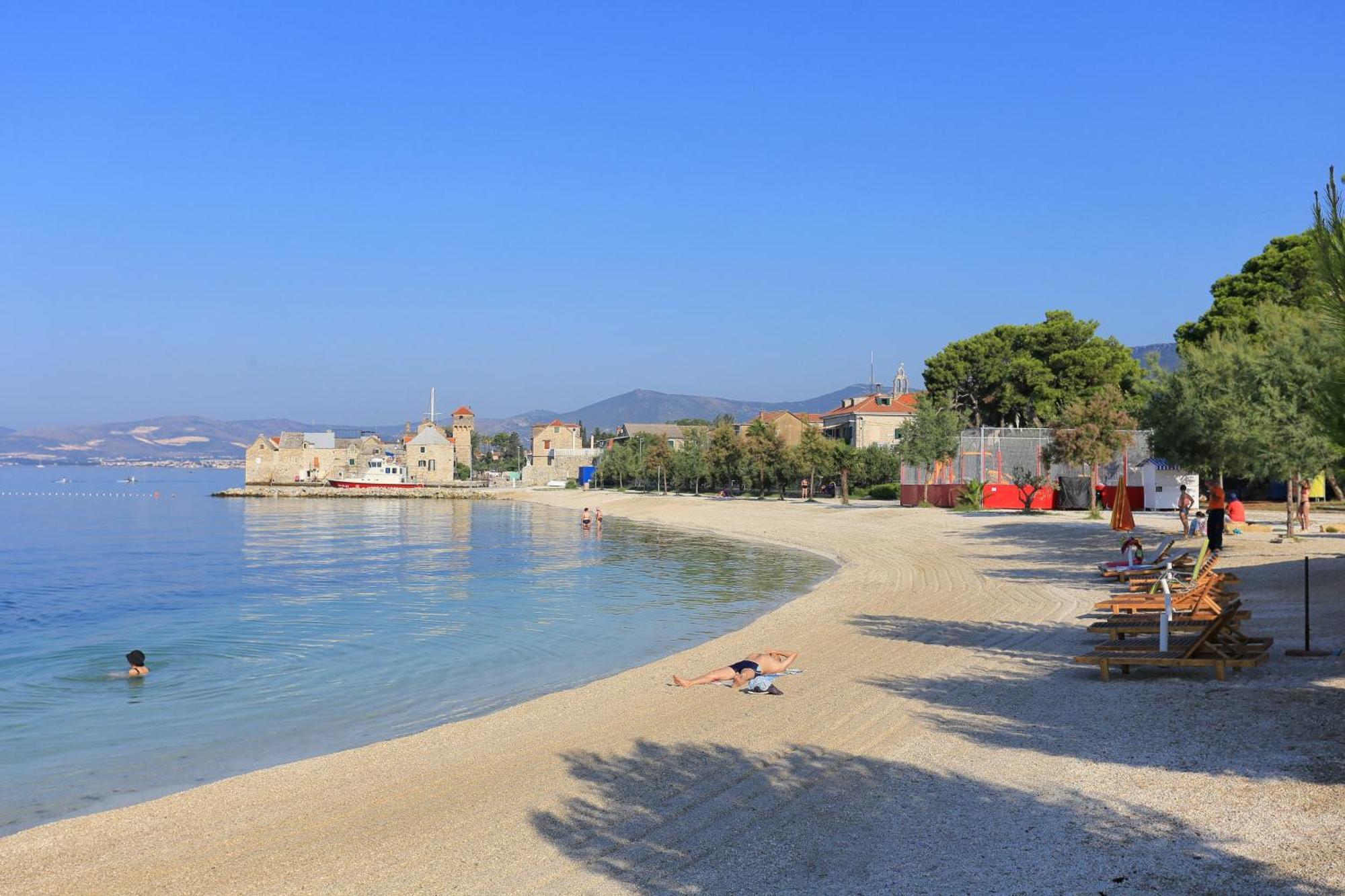 Apartments With A Parking Space Kastel Gomilica, Kastela - 21138 Екстер'єр фото