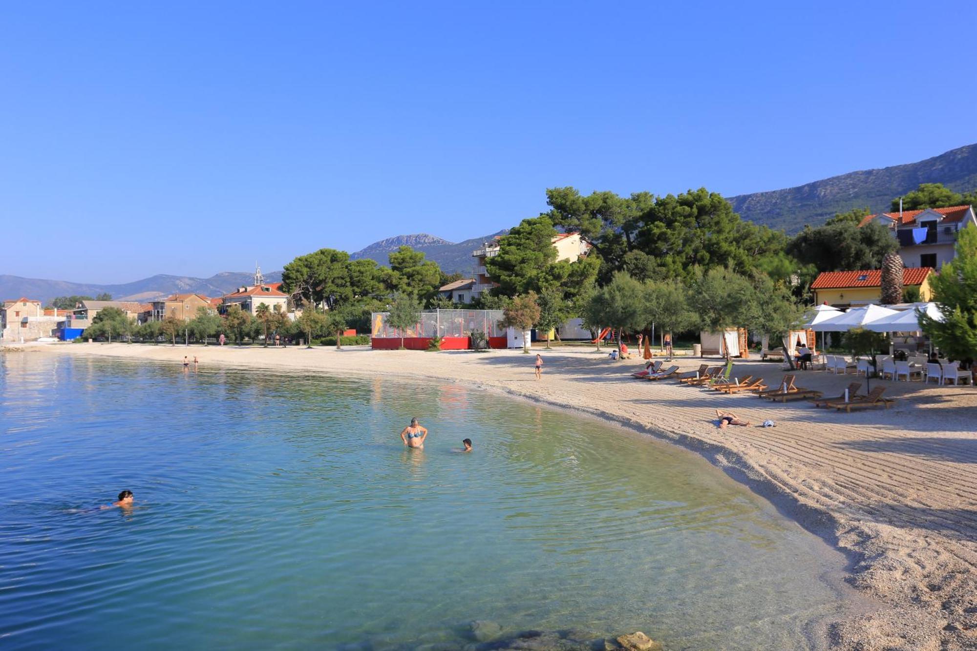 Apartments With A Parking Space Kastel Gomilica, Kastela - 21138 Екстер'єр фото